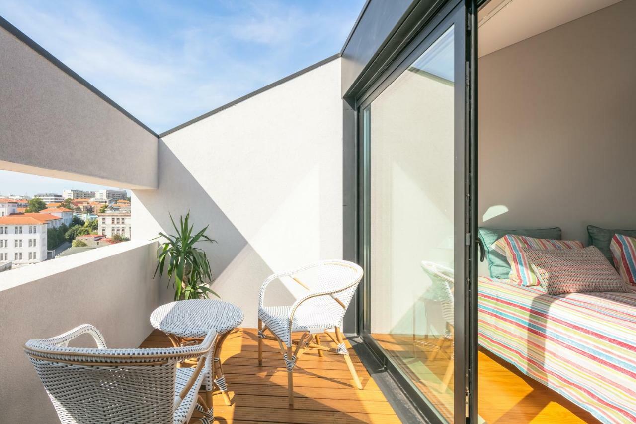 Porto Insight Apartment Cedofeita- Balcony & Parking Exterior photo